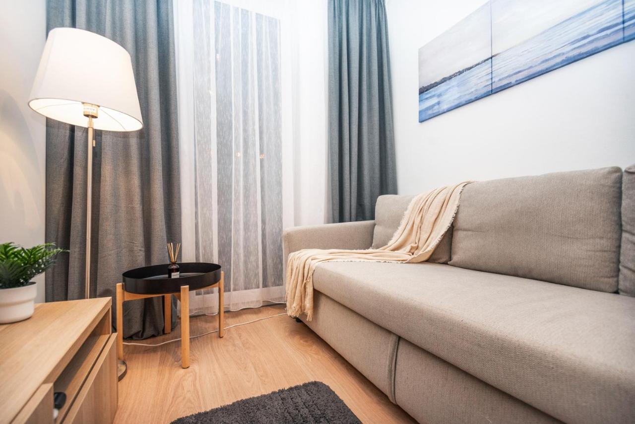 City Center Apartment - Modern & Elegant 브라티슬라바 외부 사진